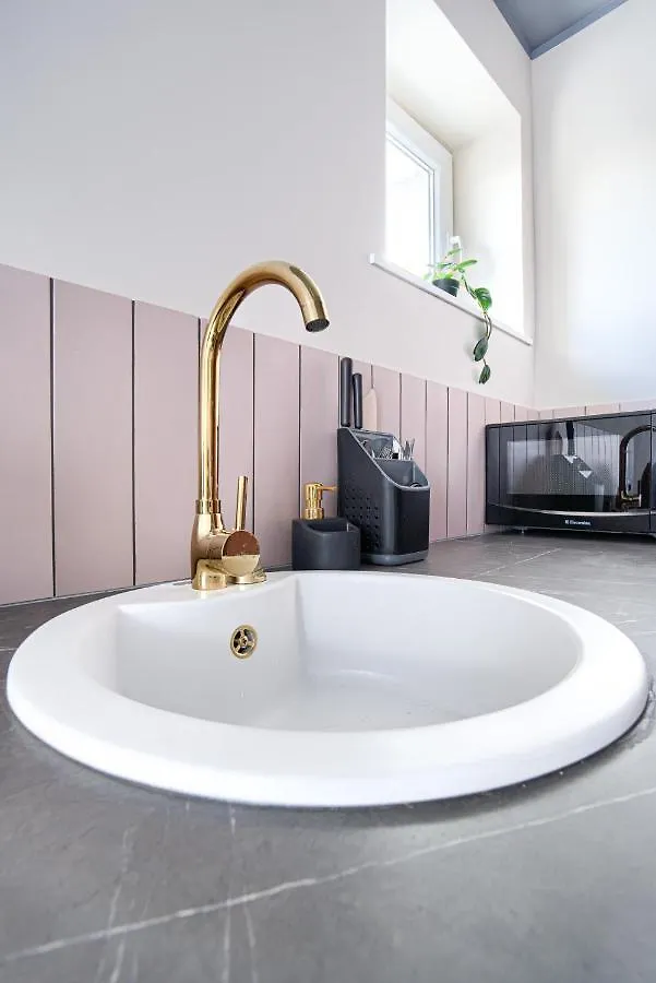 شقة Apartament Pod Zurawiami Na Saskiej وارسو بولندا